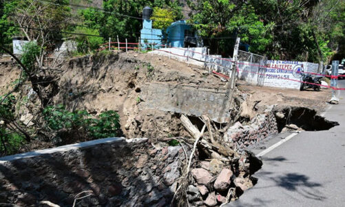 Inicia reparación urgente de la carretera Valle de Bravo-Santo Tomás de los Plátanos