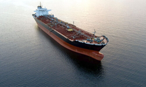 Petroleros iraníes burlan el bloqueo naval de EE.UU.