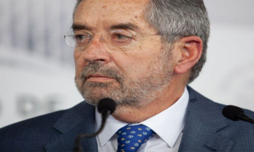 Juan Ramón de la Fuente deja la SRE