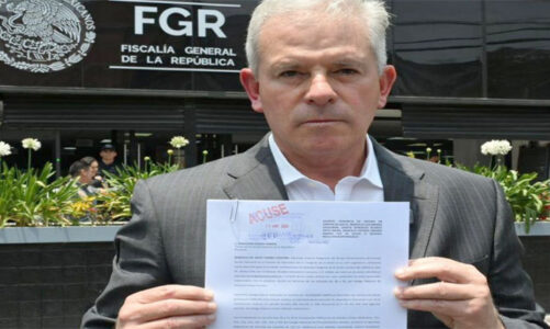 PAN denuncia ante la FGR a Marcelo Ebrard