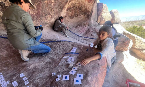 Restauran pinturas rupestres saqueadas en Coahuila