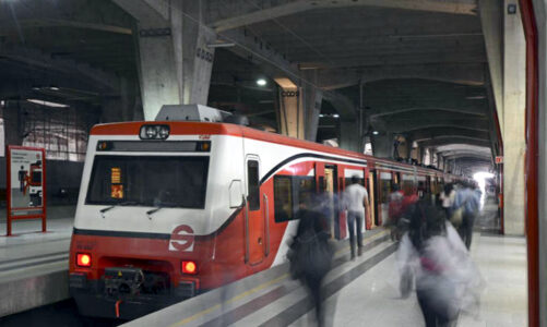 Sube pasaje del Tren Suburbano