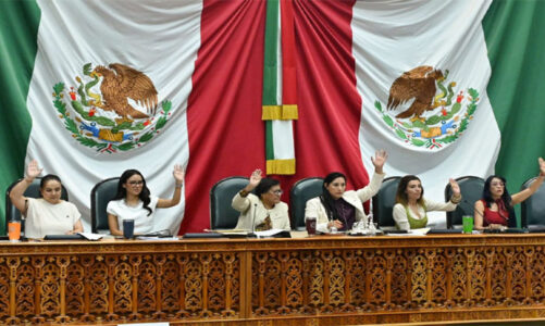 Regula Congreso uso de celulares en escuelas de nivel básico