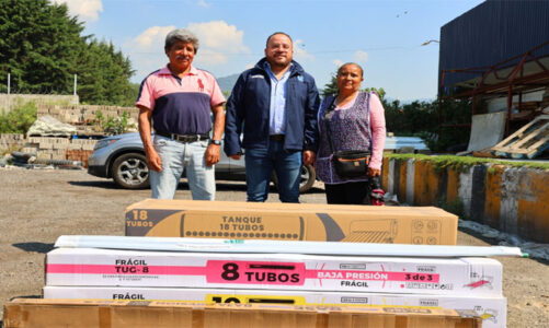 Entrega Huixquilucan calentadores solares