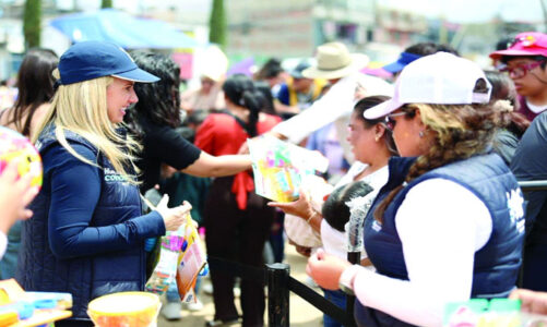 Huixquilucan continúa festejando a los niños con shows infantiles y regalos