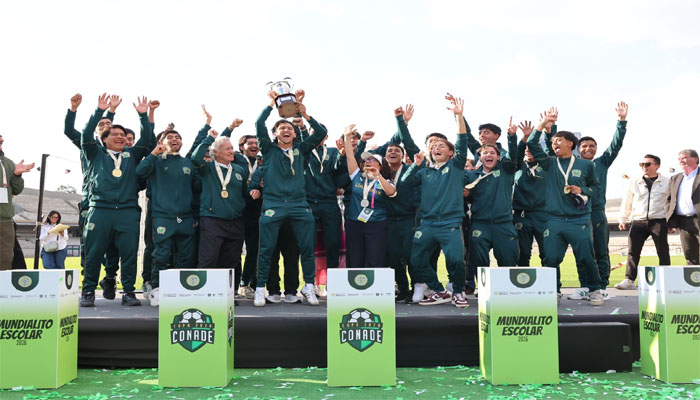UAEMéx celebra oro y plata en futbol asociación de los Nacionales Universitarios