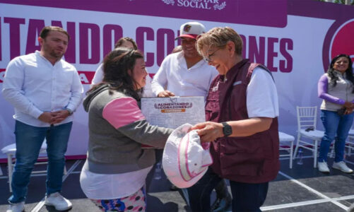 La Paz continúa con el reparto de despensas del programa “Alimentando Corazones”
