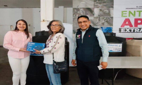 Ivette Topete entregó apoyos para el bienestar de las familias de Amecameca