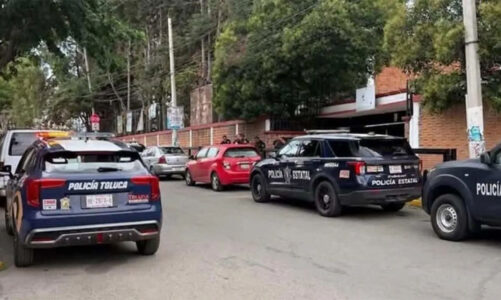 Localizan réplica de arma de balines en secundaria de Toluca
