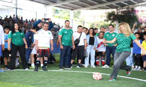 Huixquilucan entregan rehabilitación del deportivo San Fernando