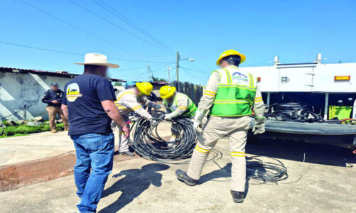 Desmantelan tomas clandestinas de energía que abastecían aserraderos ilegales en Ocuilan