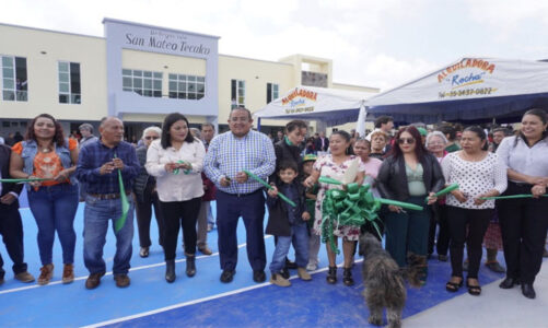 Ozumba entrega obra de rehabilitación integral de explanada delegacional en San Mateo Tecalco