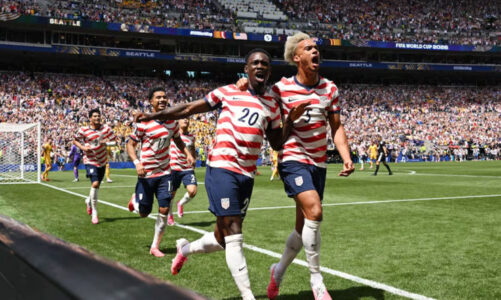 Estados Unidos clasifica a los dieciseisavos de final
