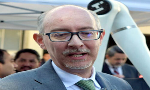 Advierten retorno de Carlos Barrera a la Facultad de Química de la UAEMex