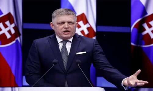 Eslovaquia no formará parte de “coalición de voluntarios” que ayuda a Ucrania: Robert Fico