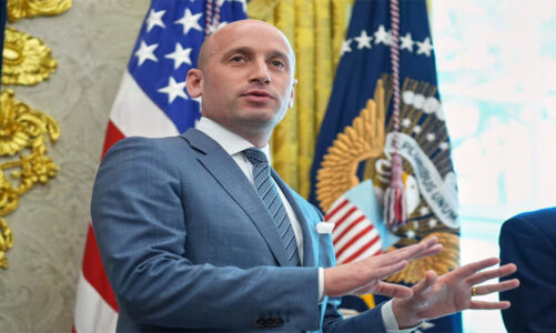 Stephen Miller dice que el sistema mexicano “no funciona”
