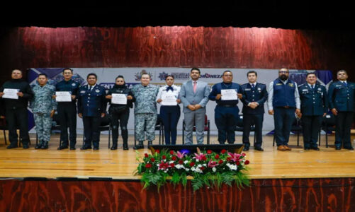 Nezahualcóyotl estímulos a más de mil 600 policías municipales