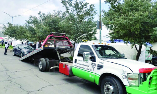 Persisten abusos en grúas del Edomex