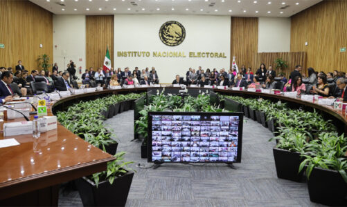 INE otra vez aplaza discusión para regular campañas adelantadas