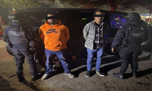Caen dos presuntos extorsionadores de comerciantes en San Lorenzo Tepaltitlán