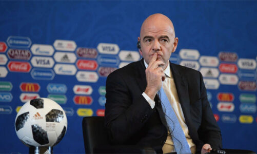 Infantino “contra las cuerdas”