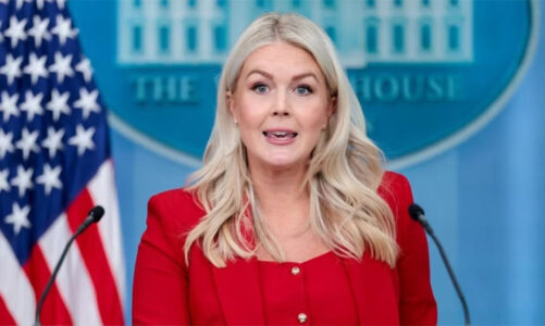 Karoline Leavitt, portavoz de la Casa Blanca, dejará su cargo