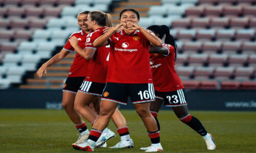 Rebeca Bernal marca doblete con el Manchester United