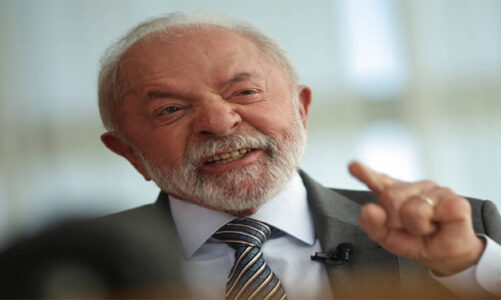 “No bajaremos la cabeza ante potencias extranjeras”: Lula