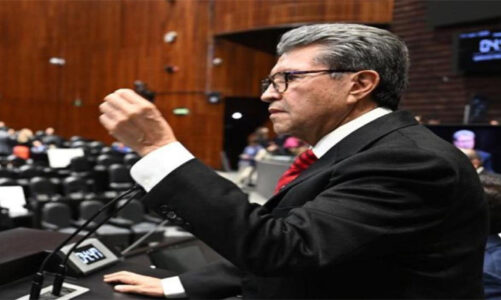Ricardo Monreal presenta en la Cámara de Diputados iniciativa para regular cabildeos