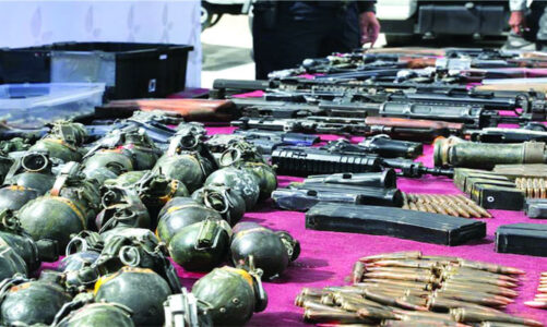 Edomex, arsenal en casa