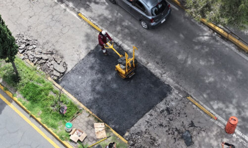 Invita Ricardo Moreno a las y los vecinos usar vías alternas por labores de bacheo