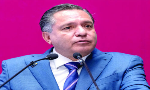 Refrenda Ricardo Moreno su compromiso con las mujeres