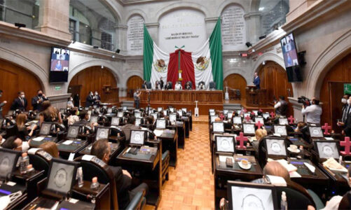 Congresos estatales enfrentan baja confianza ciudadana