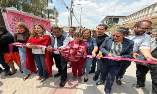 Felipe Arvizu, entrega pavimentación integral en San Francisco Acuautla