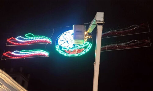 Iluminan destellos patrios las fiestas de septiembre en Toluca