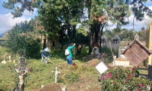 Realizan jornada de limpieza en panteón de Tecalco en Ozumba