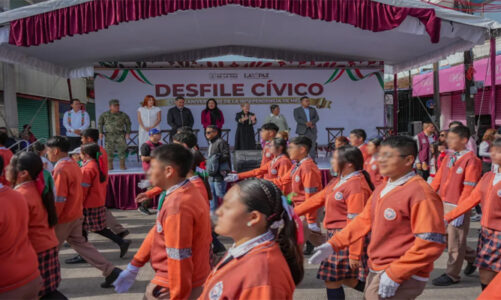 La Paz llevó a cabo el tradicional Desfile Cívico del 16 de septiembre