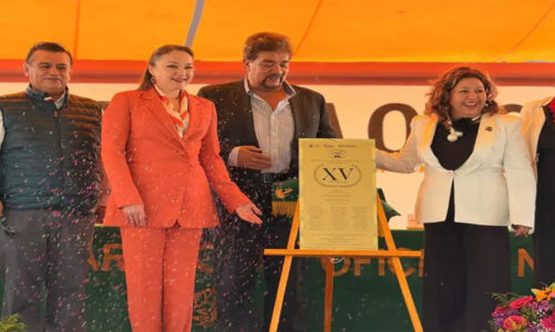 Ivette Topete respalda a estudiantes de Amecameca