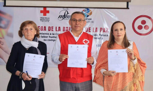 Recibe Cruz Roja Toluca Bandera de la Paz