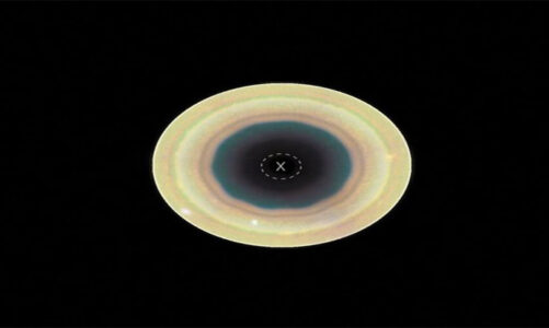 Hubble descubre la presencia de una enorme onda atmosférica alrededor del polo sur de Saturno