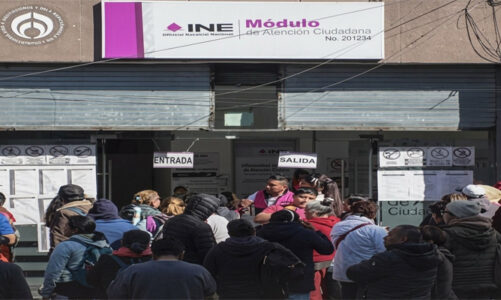 Naturalizados buscan credencial del INE rumbo a 2027