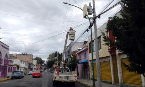 Enciende Toluca mil nuevas lámparas en zonas desatendidas
