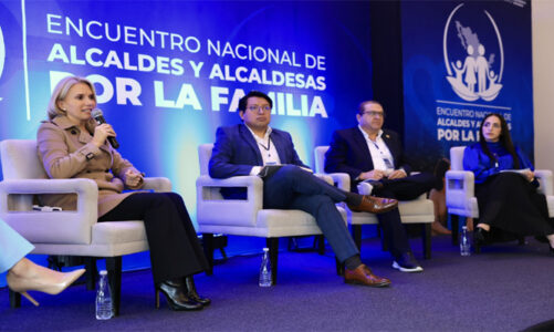 Complejo Rosa Mística ofrece servicios médicos multidisciplinarios a familias de Huixquilucan