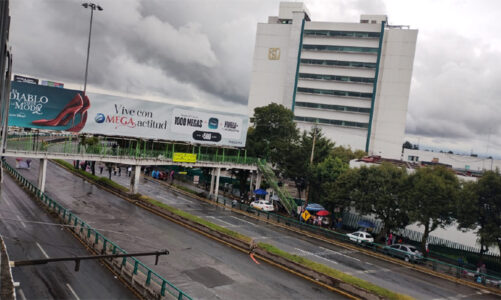 Protesta del IMSS colapsa Toluca