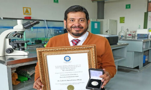 Leobardo Gómez, académico de la UAEMéx, ganó el Premio Nacional de Química 2026